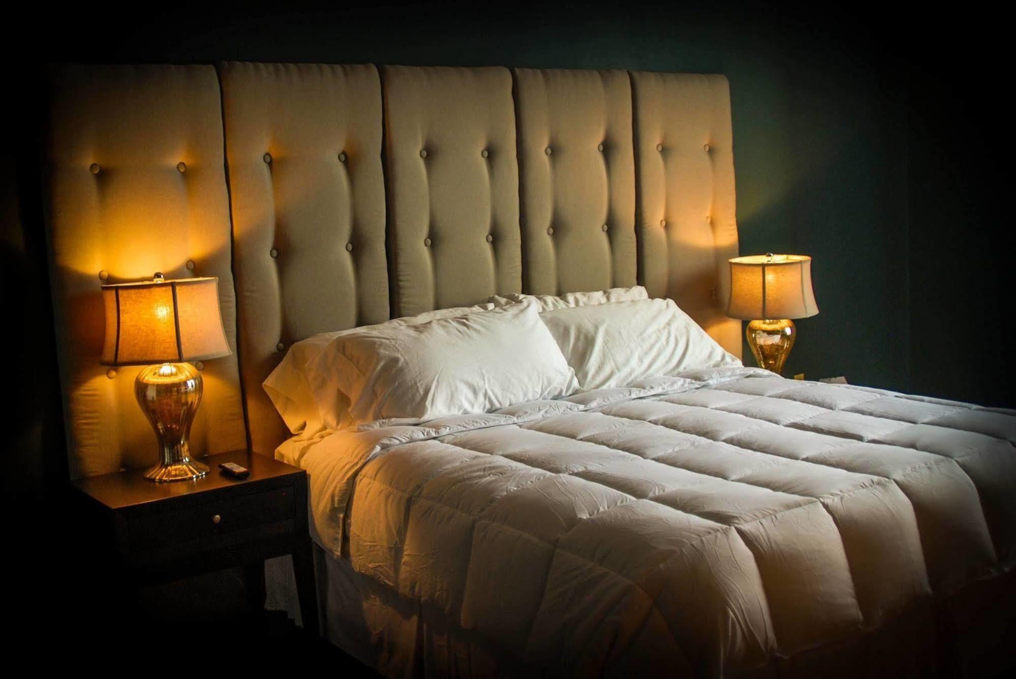 The Harkness Hotel McCammon エクステリア 写真